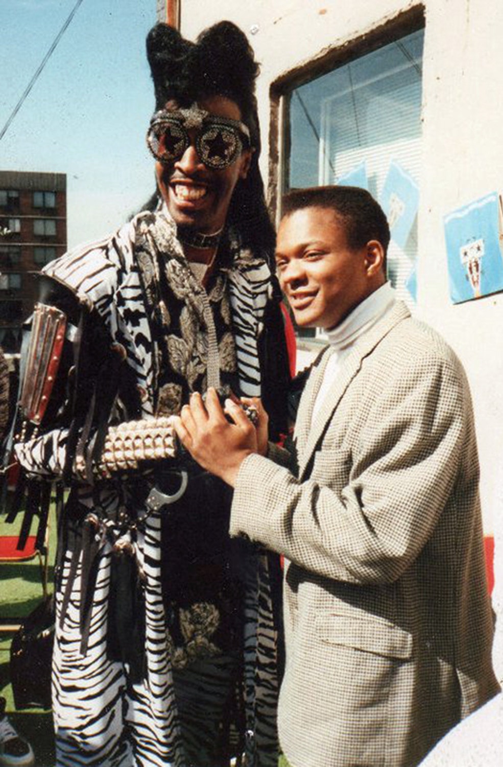 Bill Coleman meets Bootsy Collins.